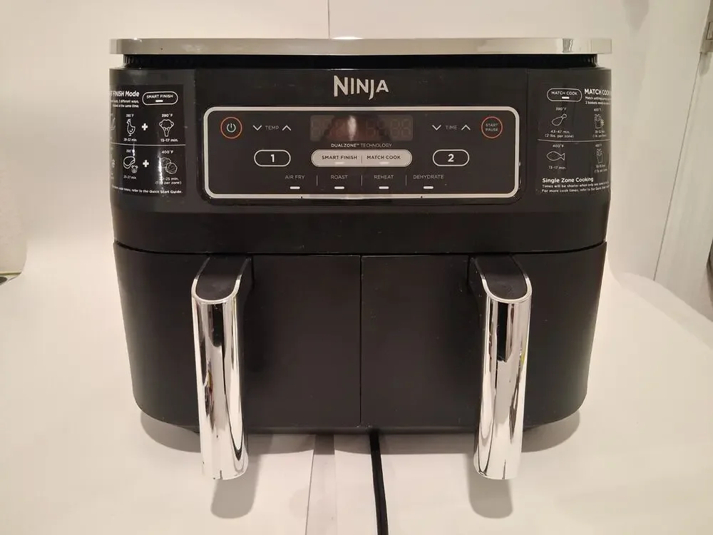 Ninja Foodi DZ100 4-in-1 8-Qt 2-Basket Air Fryer DualZone - New Open Box